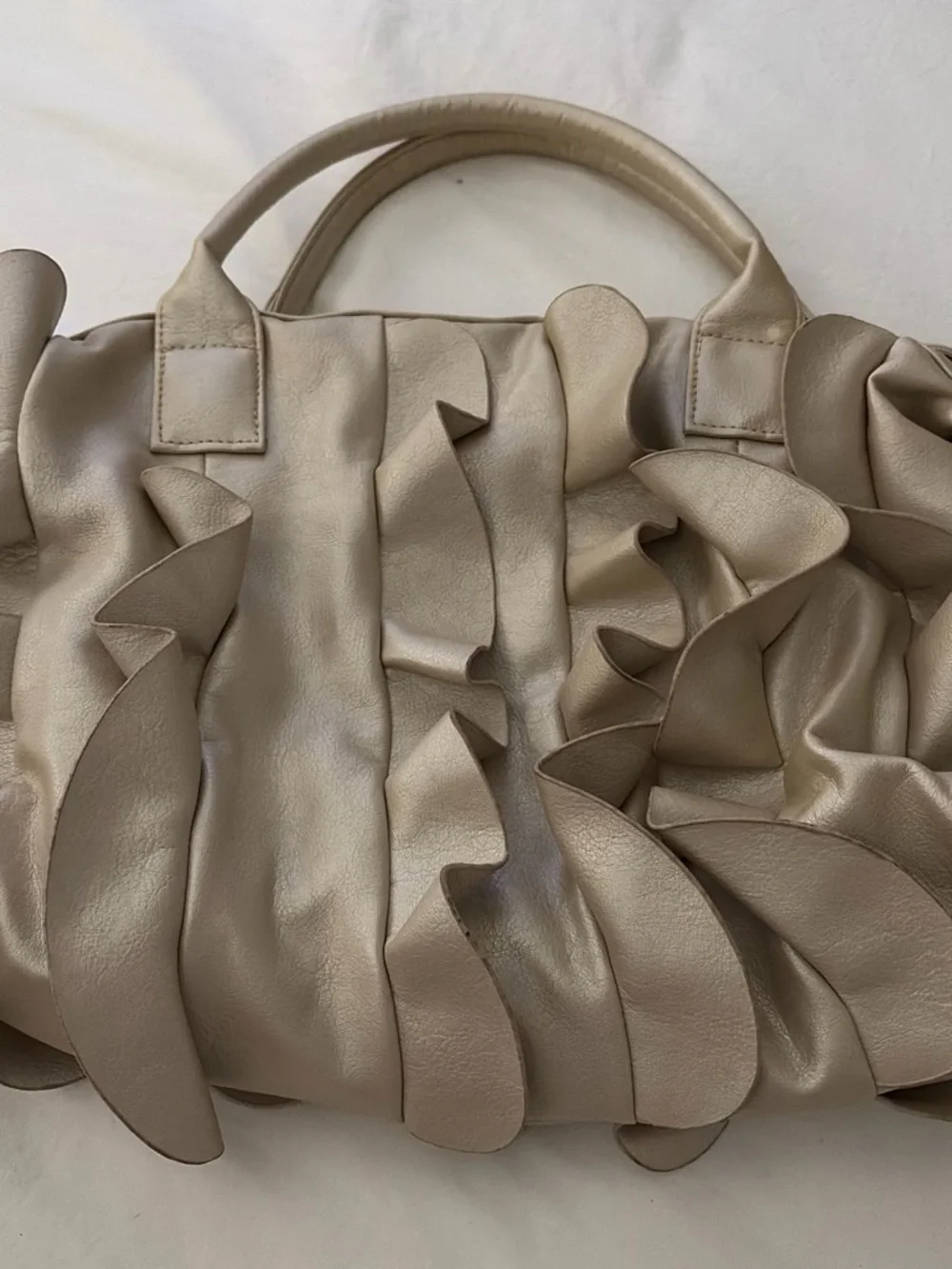 Bueno Cream Floral Petal Tote